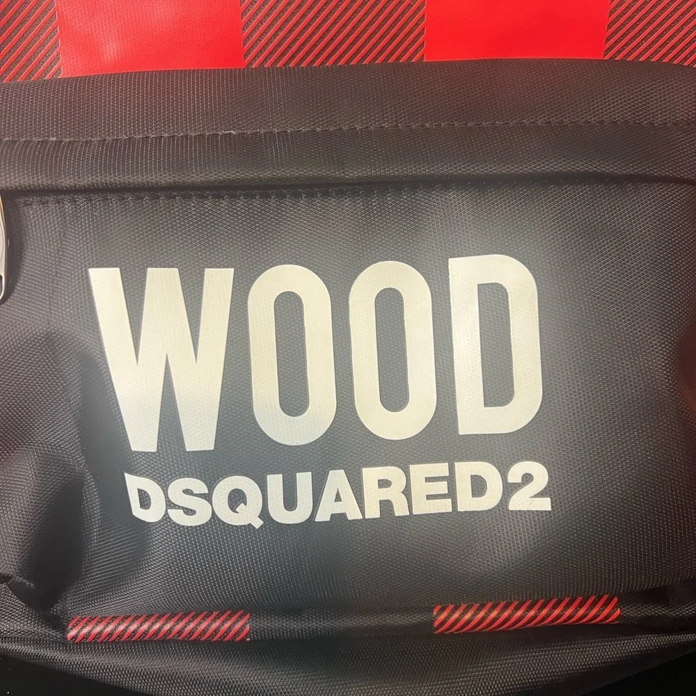 Wood Dsquared2 checkered bag